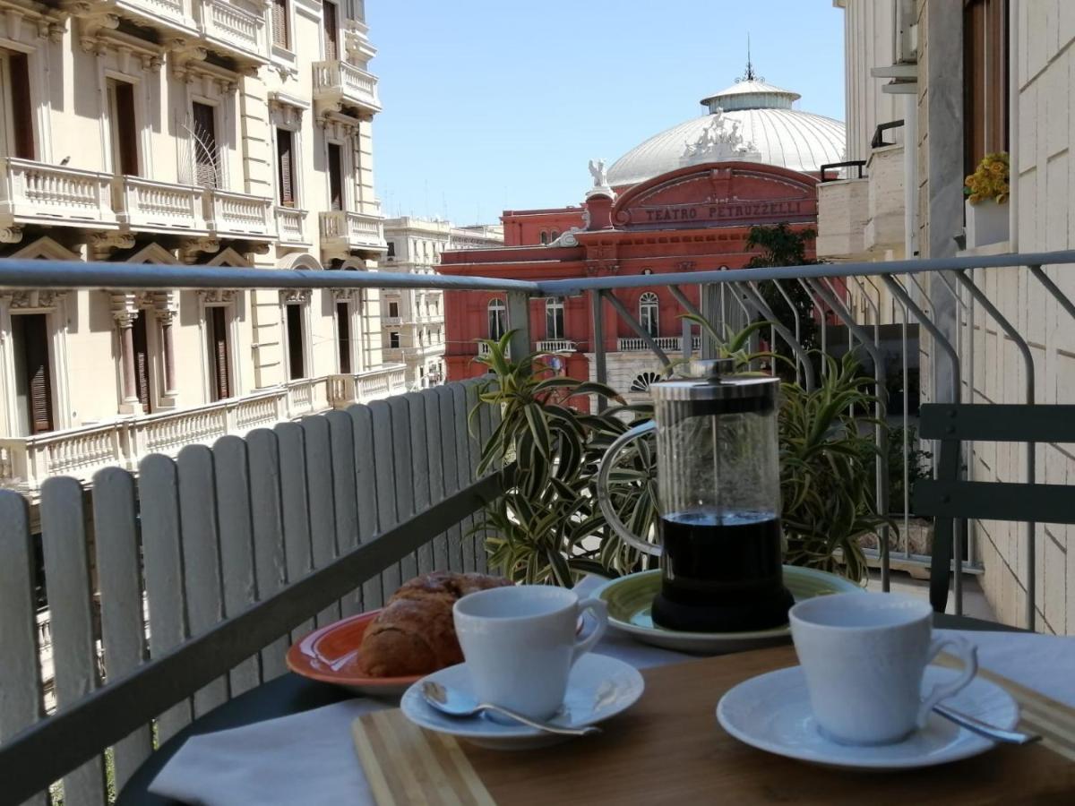 Centralissimo E Confortevole, Fronte Petruzzelli Bari Exteriör bild