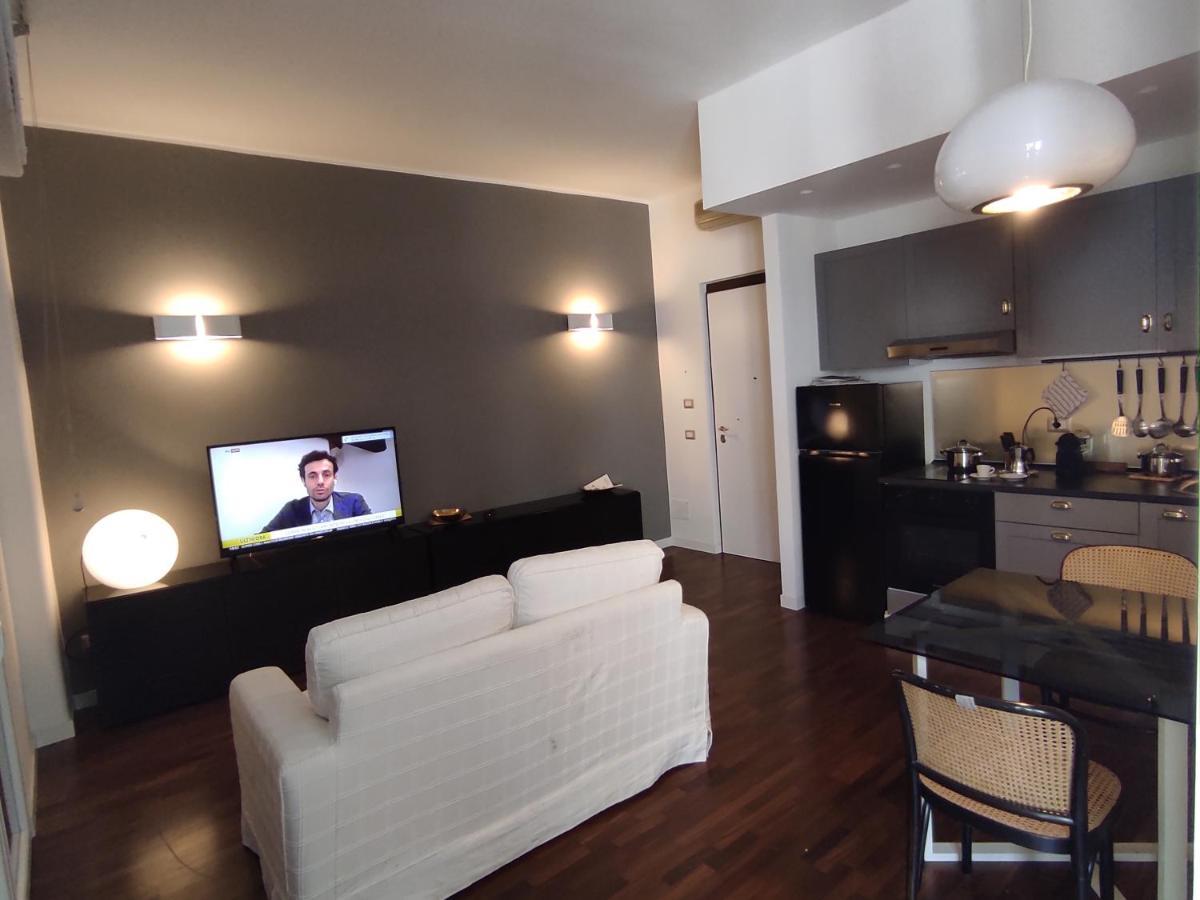 Centralissimo E Confortevole, Fronte Petruzzelli Bari Exteriör bild