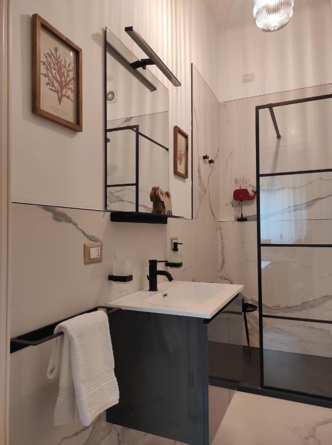 Centralissimo E Confortevole, Fronte Petruzzelli Bari Exteriör bild